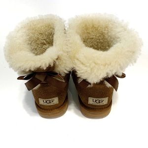 UGG Australia | Mini Bailey Bows Chestnut Boots